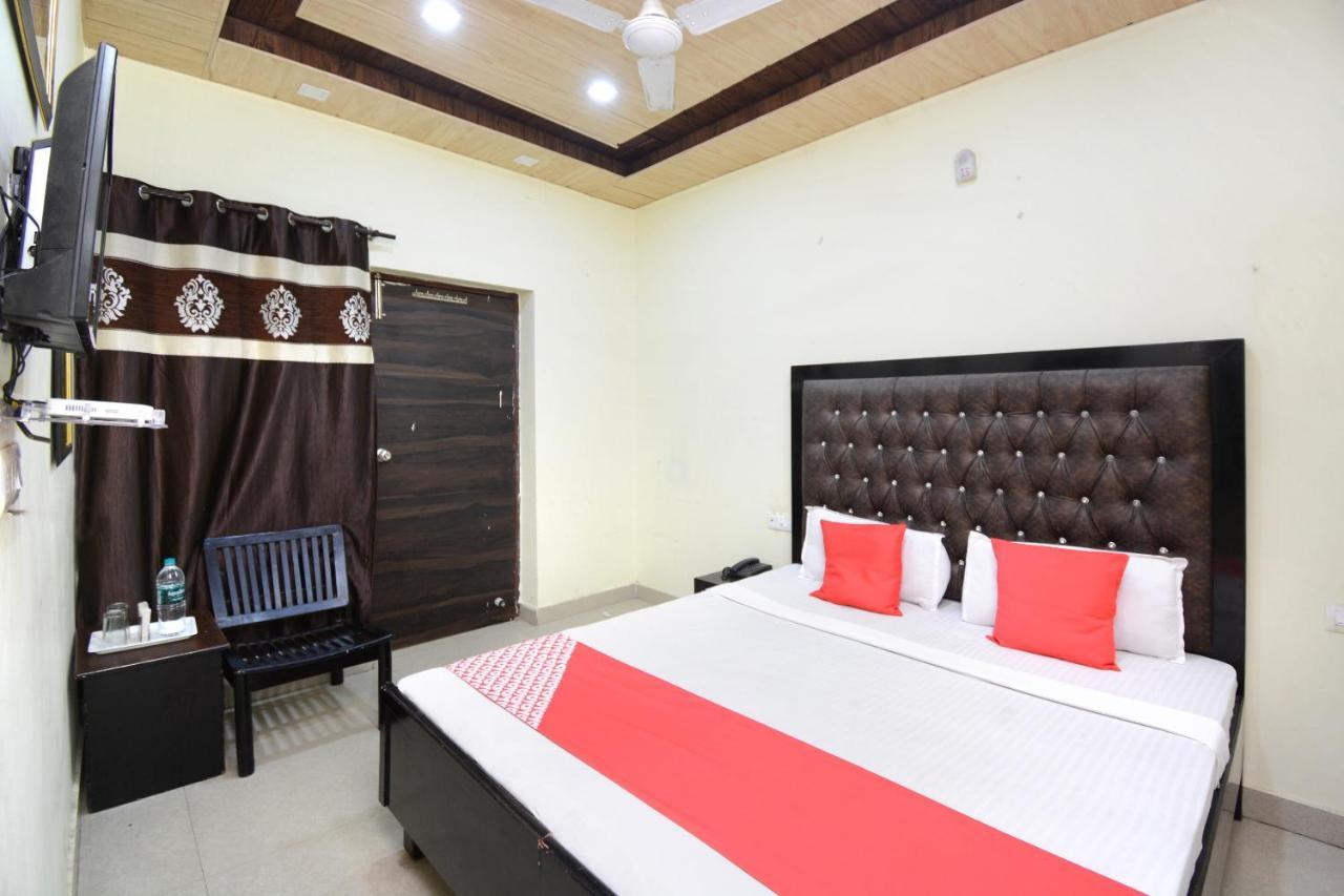 Oyo 29409 Hotel Best Sleep Inn Jalandhar Eksteriør bilde