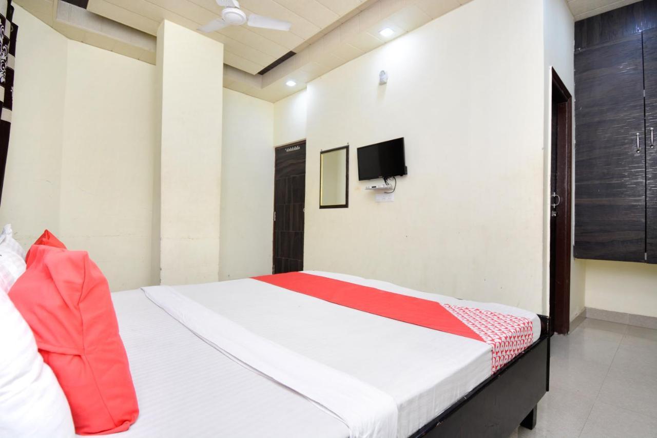 Oyo 29409 Hotel Best Sleep Inn Jalandhar Eksteriør bilde