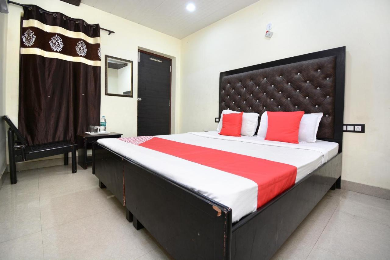 Oyo 29409 Hotel Best Sleep Inn Jalandhar Eksteriør bilde